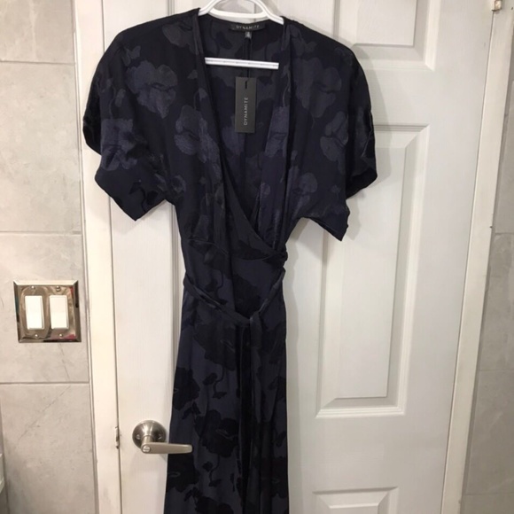 Dynamite Blue Wrap Kimono style dress - Picture 3 of 3